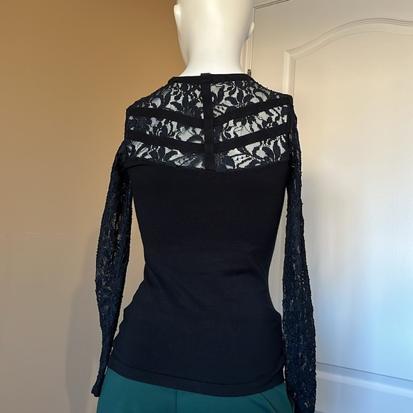 Simple black top for any occasion/Size XS - Picture 5 of 8